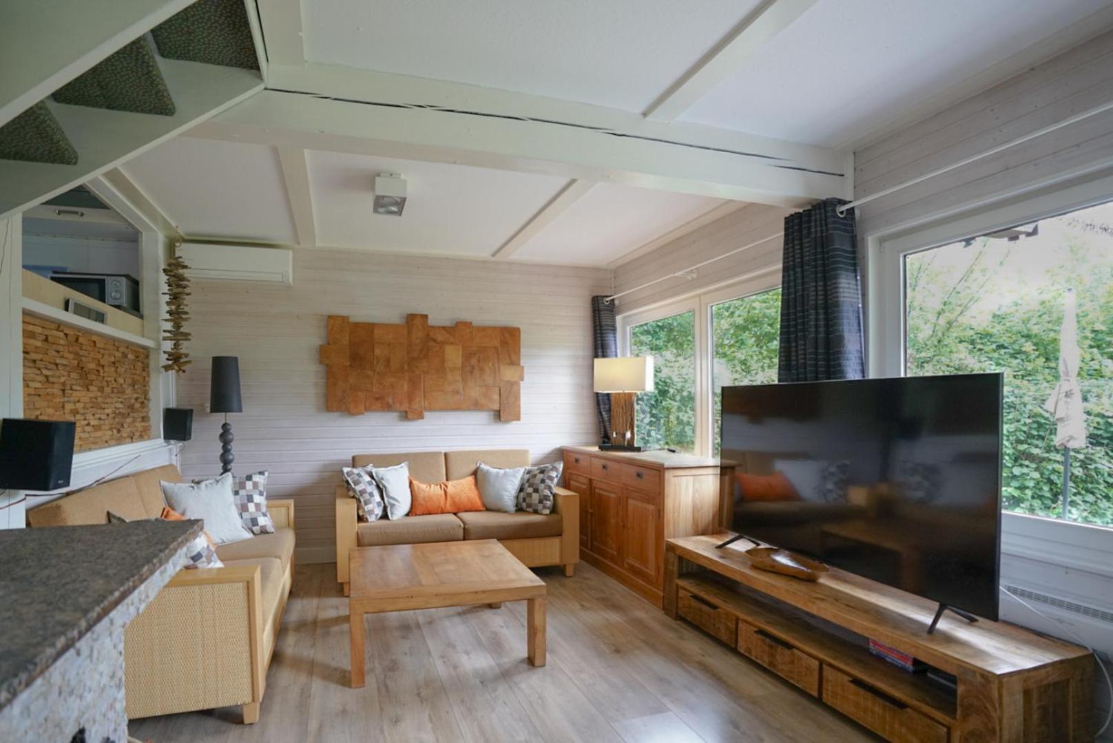 Ferienhaus "Gestiefelter Kater" Am See Im Bergland Kirchheim  Εξωτερικό φωτογραφία